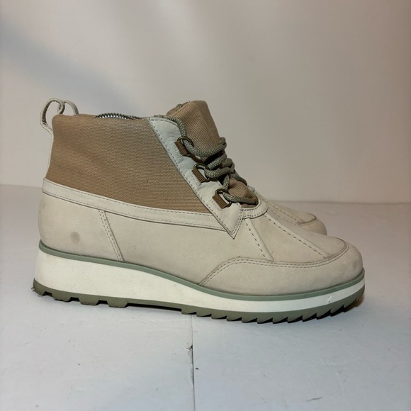 Vionic Nolan Lace Up Cream Waterproof Ankle Boots Women’s Size 9 Shoes. - Picture 1 of 10
